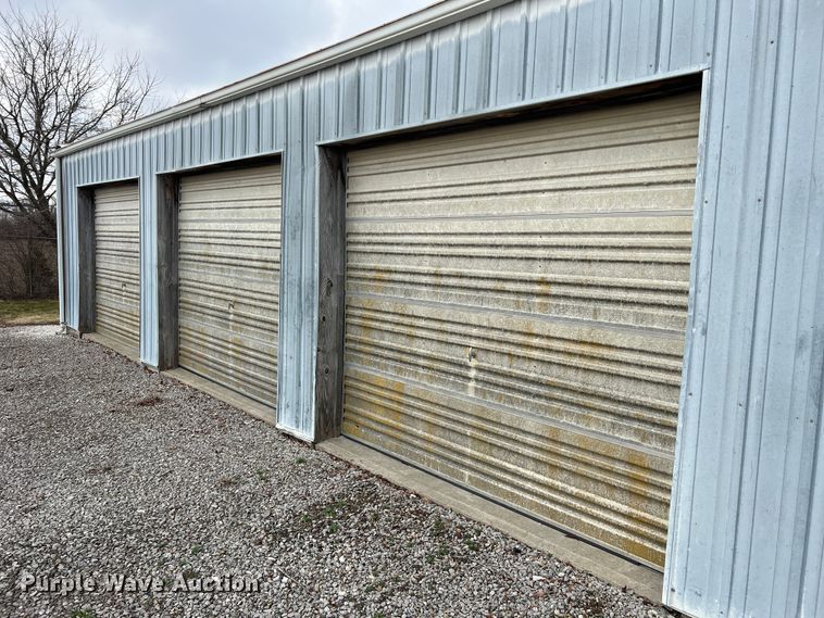 image for item DO2174 Metal building