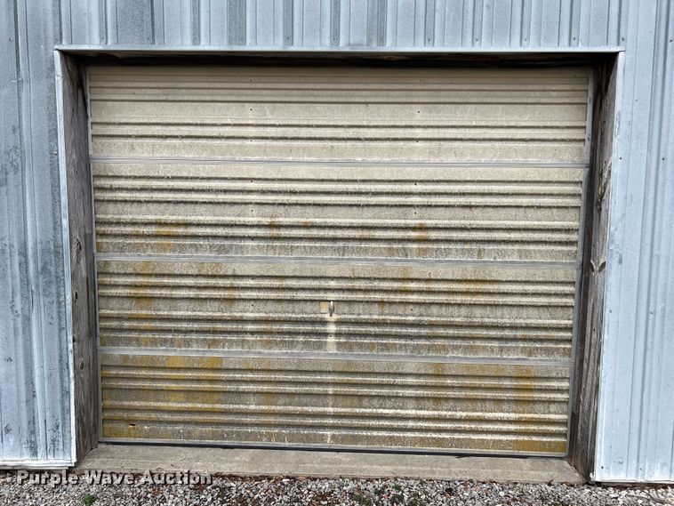 image for item DO2174 Metal building