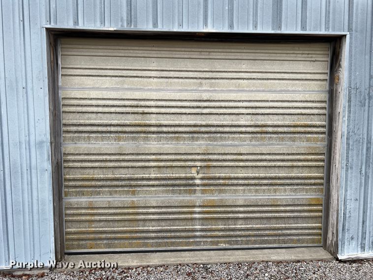 image for item DO2174 Metal building