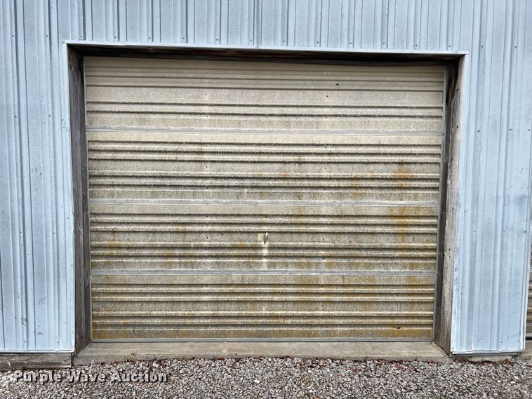 image for item DO2174 Metal building