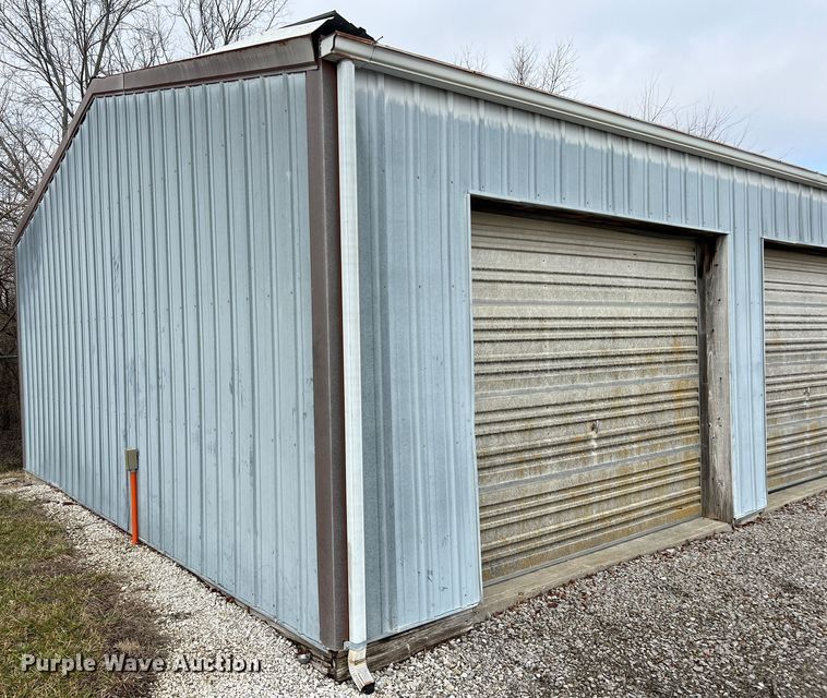 image for item DO2174 Metal building
