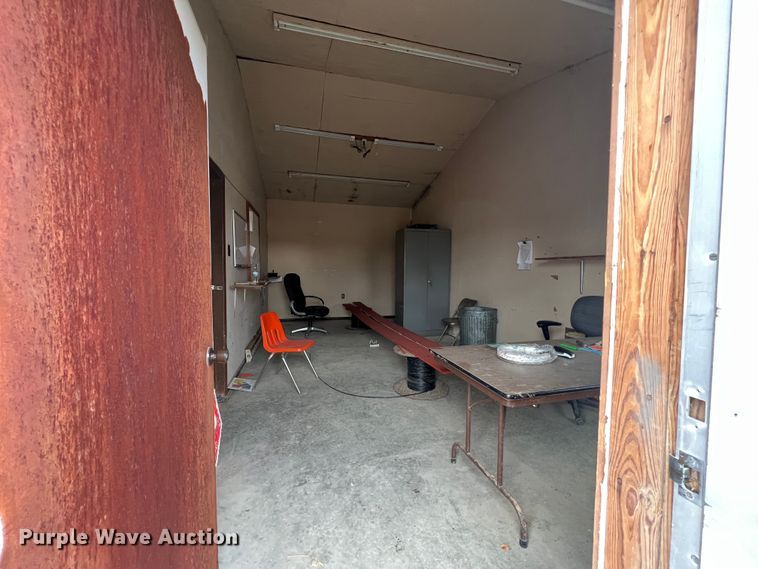 image for item DO2174 Metal building