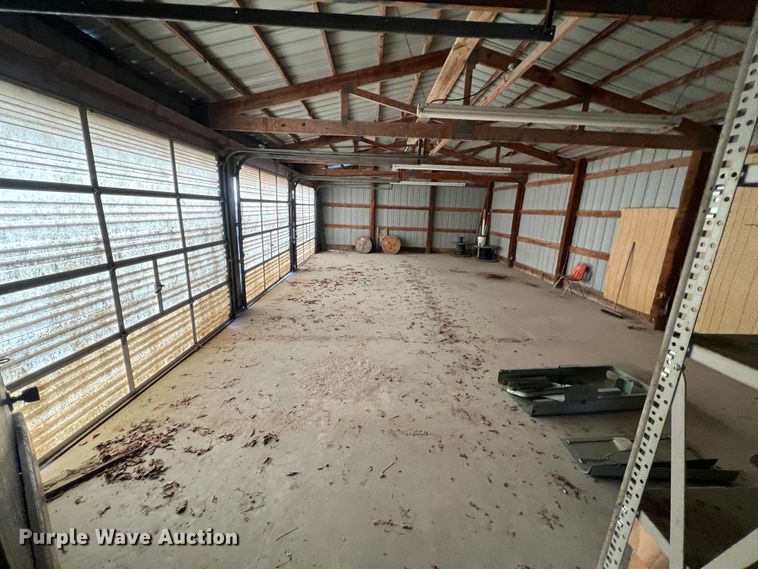 image for item DO2174 Metal building