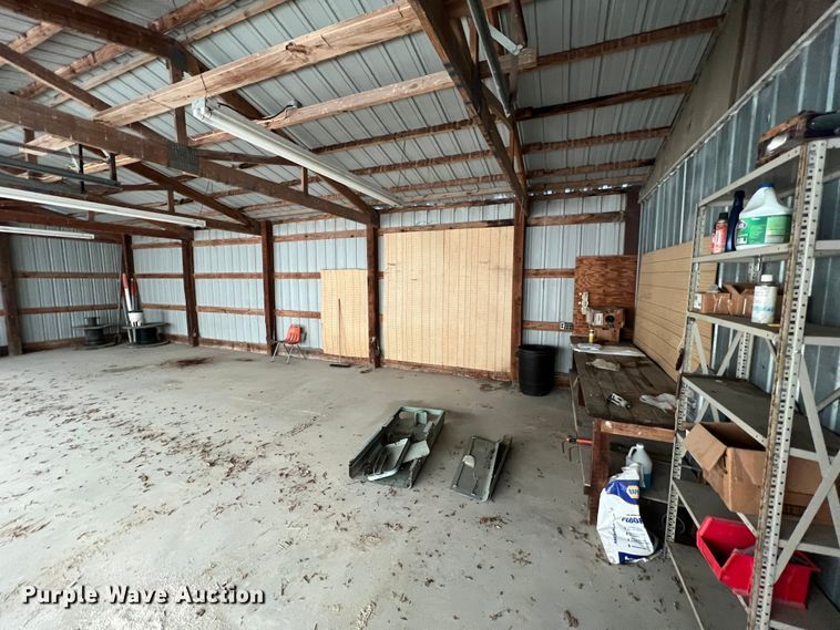 image for item DO2174 Metal building