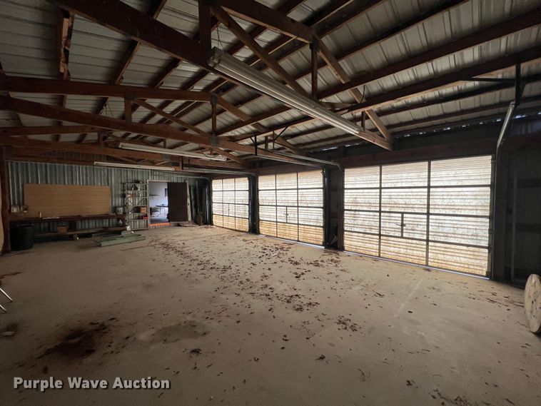 image for item DO2174 Metal building