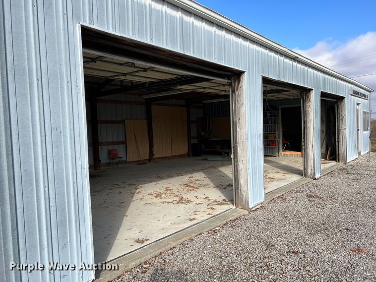 image for item DO2174 Metal building