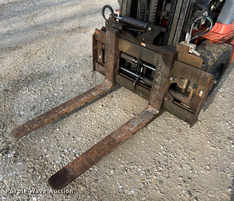 image for item DO2182 Toyota 7FGU30  forklift