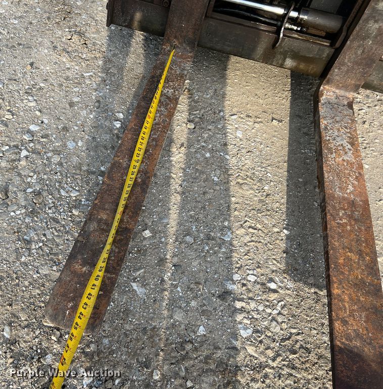 image for item DO2182 Toyota 7FGU30  forklift