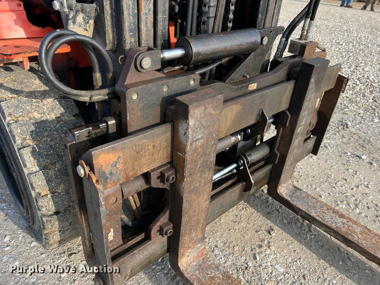 image for item DO2182 Toyota 7FGU30  forklift