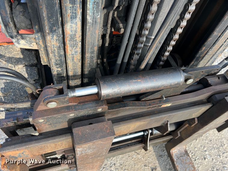 image for item DO2182 Toyota 7FGU30  forklift