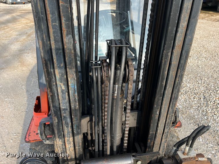 image for item DO2182 Toyota 7FGU30  forklift