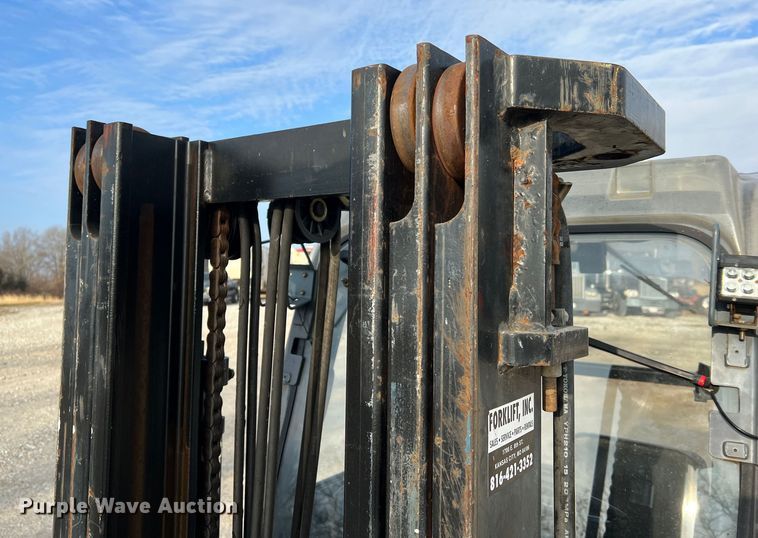 image for item DO2182 Toyota 7FGU30  forklift