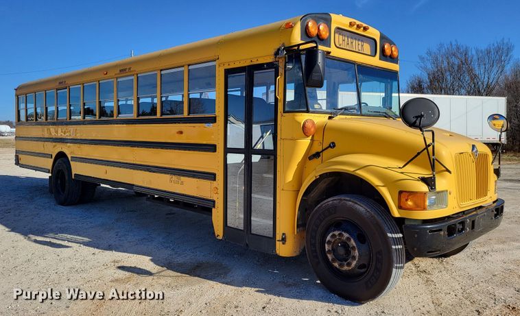 image for item DO3588 2003 International CE  school bus