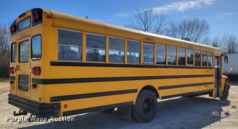 image for item DO3588 2003 International CE  school bus