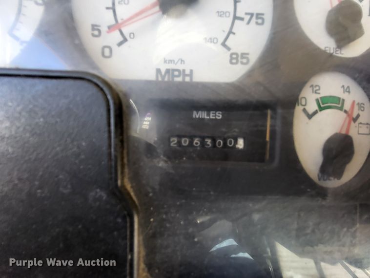 image for item DO3588 2003 International CE  school bus