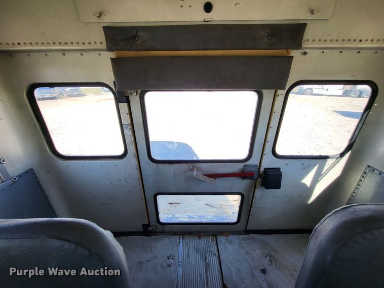 image for item DO3588 2003 International CE  school bus