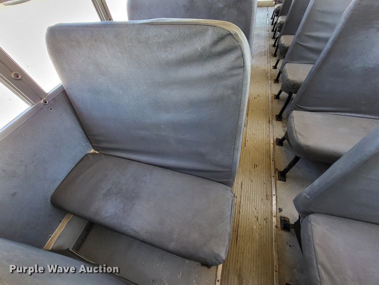 image for item DO3588 2003 International CE  school bus