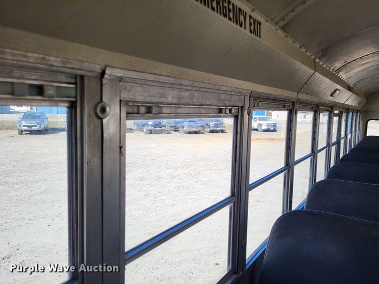 image for item DO3588 2003 International CE  school bus