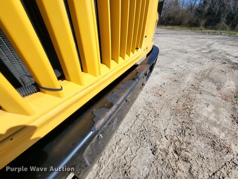 image for item DO3588 2003 International CE  school bus