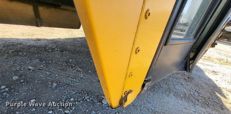 image for item DO3588 2003 International CE  school bus