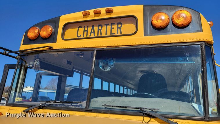 image for item DO3588 2003 International CE  school bus