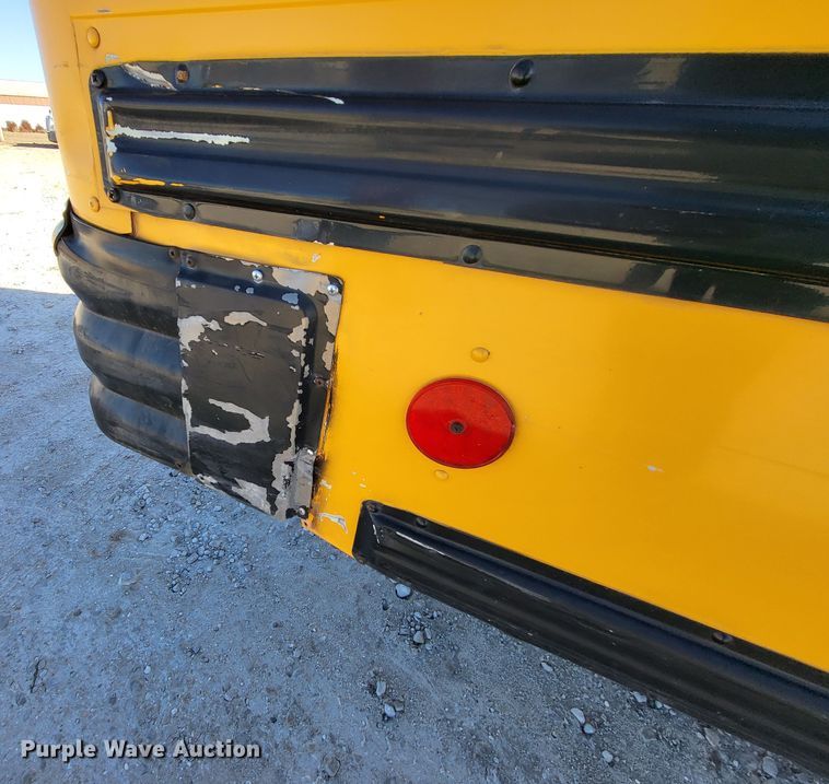 image for item DO3588 2003 International CE  school bus