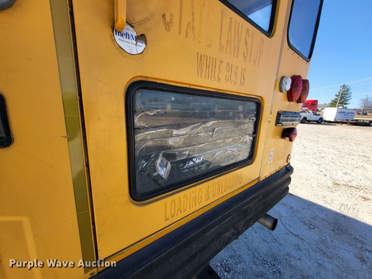 image for item DO3588 2003 International CE  school bus