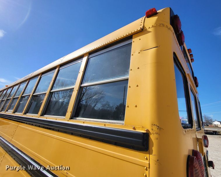 image for item DO3588 2003 International CE  school bus