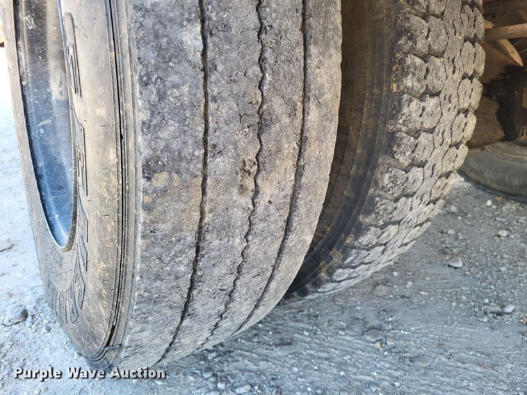 image for item DO3588 2003 International CE  school bus