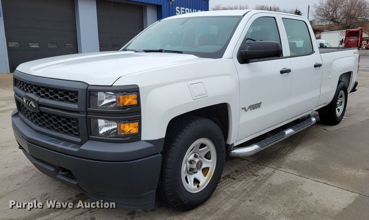 image for item DO4174 2014  Chevrolet Silverado 1500  Crew Cab pickup truck