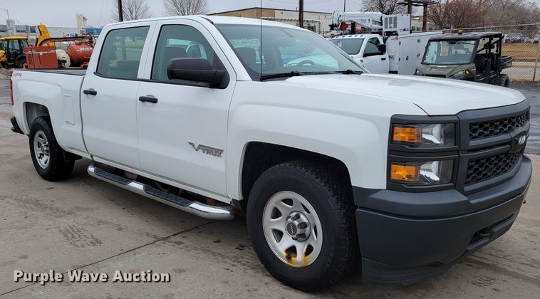 image for item DO4174 2014  Chevrolet Silverado 1500  Crew Cab pickup truck