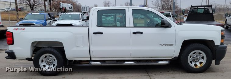 image for item DO4174 2014  Chevrolet Silverado 1500  Crew Cab pickup truck