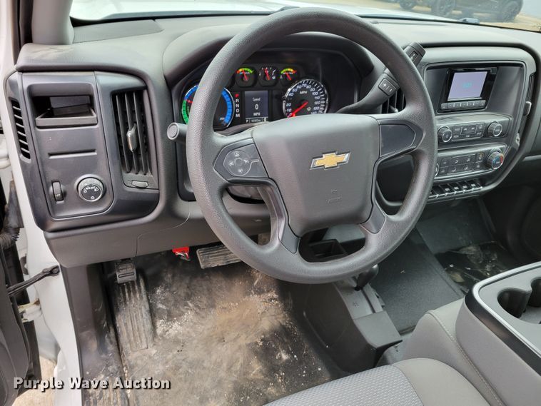 image for item DO4174 2014  Chevrolet Silverado 1500  Crew Cab pickup truck