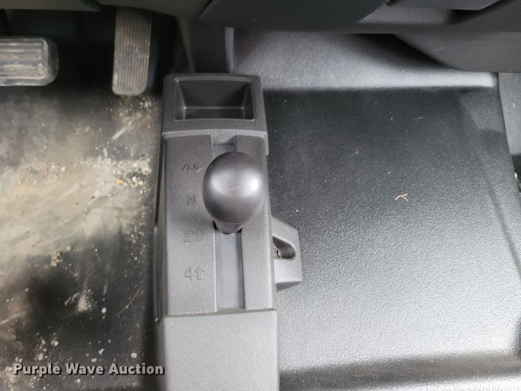 image for item DO4174 2014  Chevrolet Silverado 1500  Crew Cab pickup truck