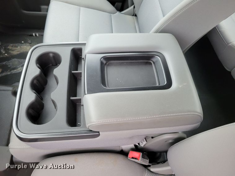 image for item DO4174 2014  Chevrolet Silverado 1500  Crew Cab pickup truck