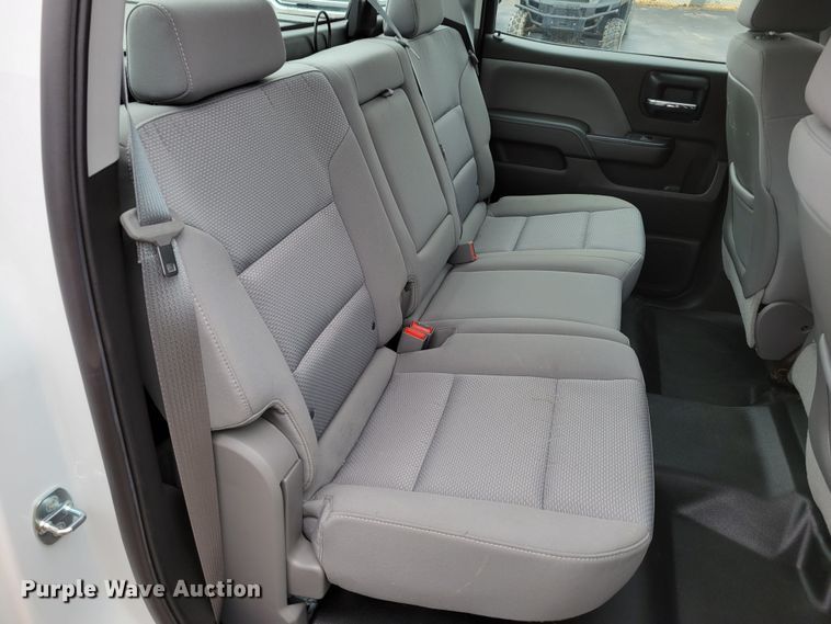 image for item DO4174 2014  Chevrolet Silverado 1500  Crew Cab pickup truck