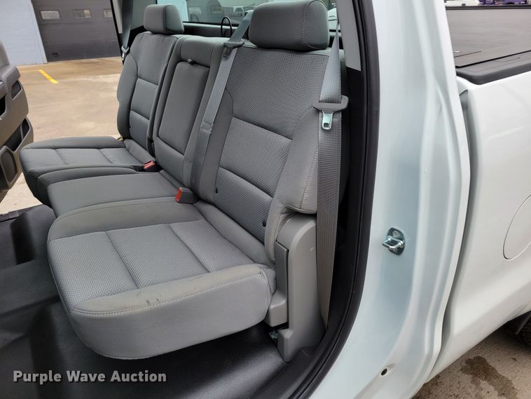 image for item DO4174 2014  Chevrolet Silverado 1500  Crew Cab pickup truck