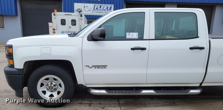 image for item DO4174 2014  Chevrolet Silverado 1500  Crew Cab pickup truck