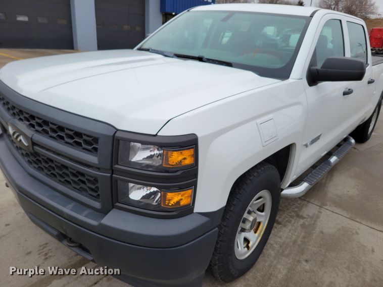 image for item DO4174 2014  Chevrolet Silverado 1500  Crew Cab pickup truck