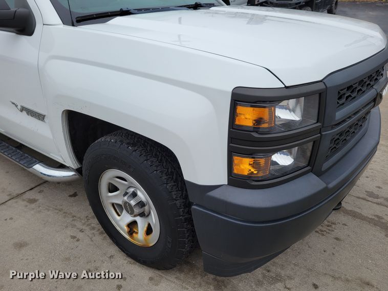 image for item DO4174 2014  Chevrolet Silverado 1500  Crew Cab pickup truck