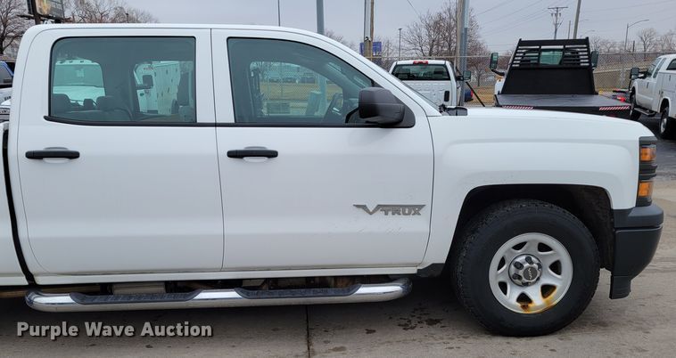 image for item DO4174 2014  Chevrolet Silverado 1500  Crew Cab pickup truck