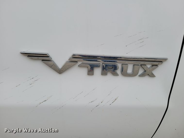 image for item DO4174 2014  Chevrolet Silverado 1500  Crew Cab pickup truck