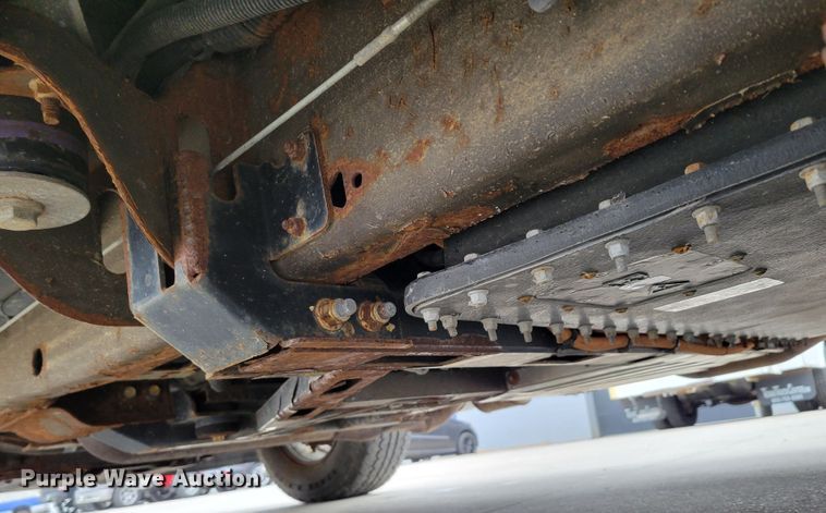 image for item DO4174 2014  Chevrolet Silverado 1500  Crew Cab pickup truck