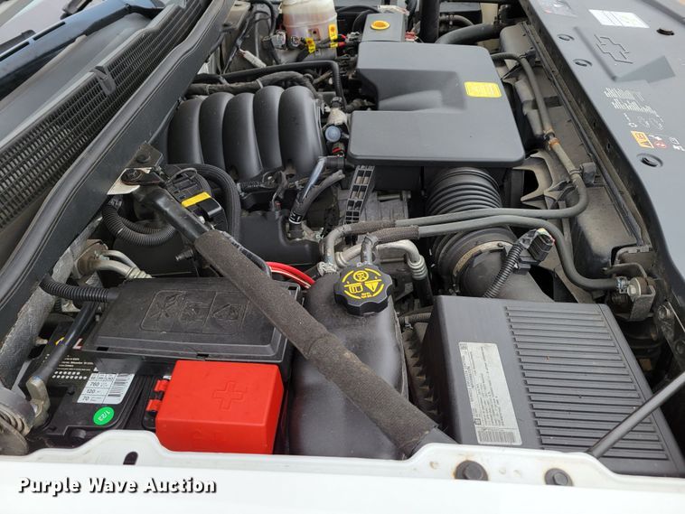 image for item DO4174 2014  Chevrolet Silverado 1500  Crew Cab pickup truck