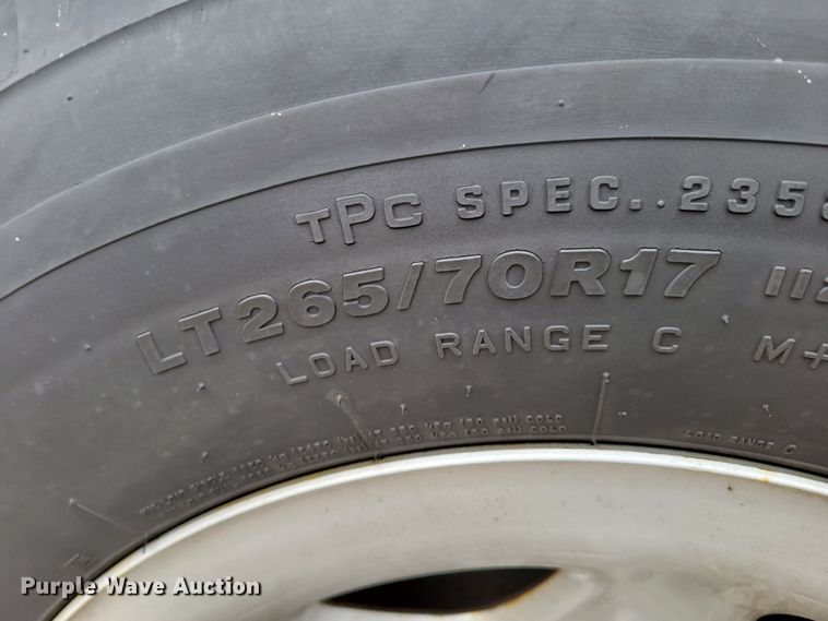 image for item DO4174 2014  Chevrolet Silverado 1500  Crew Cab pickup truck