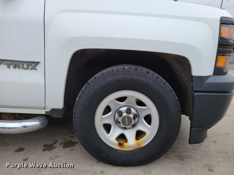 image for item DO4174 2014  Chevrolet Silverado 1500  Crew Cab pickup truck