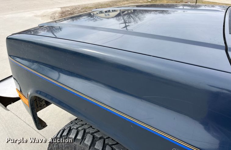 image for item DP0469 1987 GMC V3500  pickup truck