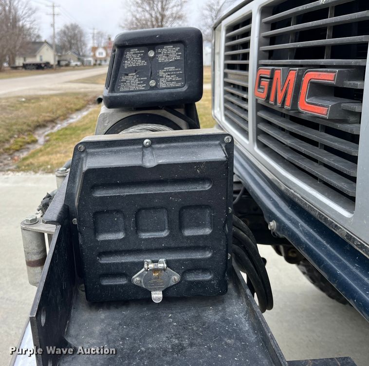 image for item DP0469 1987 GMC V3500  pickup truck