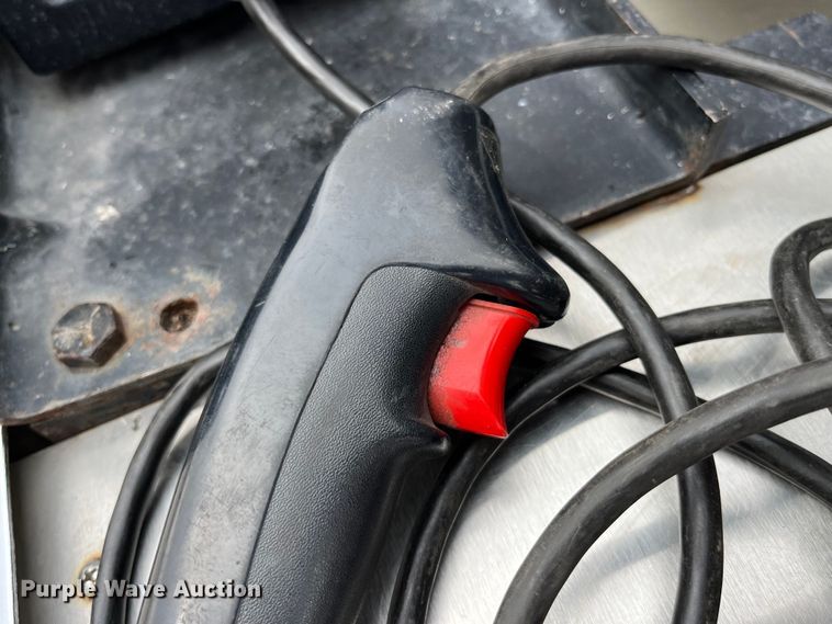 image for item DP0469 1987 GMC V3500  pickup truck