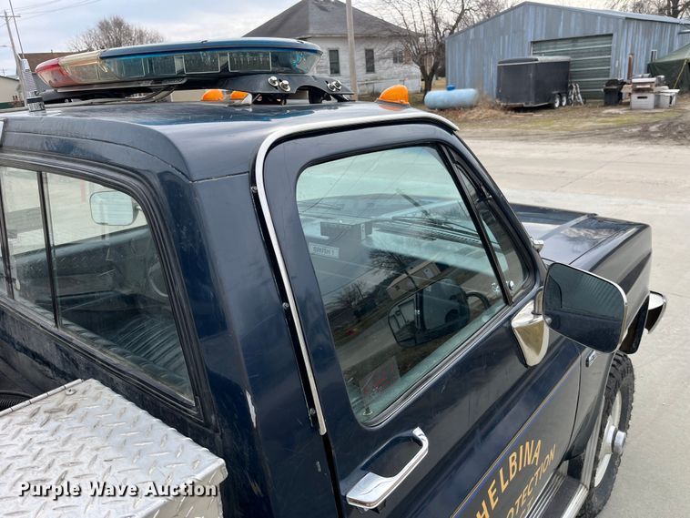 image for item DP0469 1987 GMC V3500  pickup truck